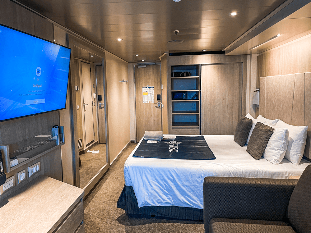Rooms in the MSC Seashore cruise.